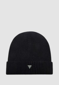 Cappello berretto nero in maglia a coste con risvolto e piccolo logo triangolare sulla parte anteriore. Texture morbida, forma cilindrica.