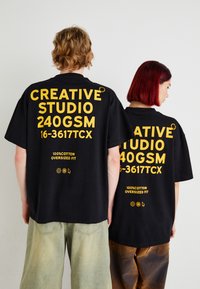 Jack & Jones PREMIUM JPRBLAHARVEY INFO TEE CREW NECK UNISEX - Marškinėliai su spaudiniu - black
