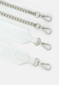 Steve Madden BVITAL SET - Mala a tiracolo - white
