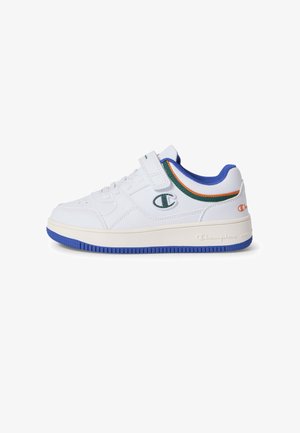 Champion, CHAMPION LOW CUT SHOE REBOUND LOW B PS BASKETBALL - Zapatillas - white and royal blue