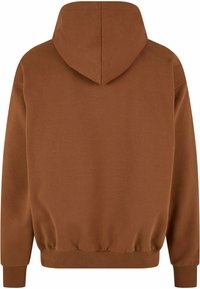 Sweat à capuche marron à manches longues avec capuche, poignets côtelés et ceinture côtelée, montré de dos sur fond blanc.