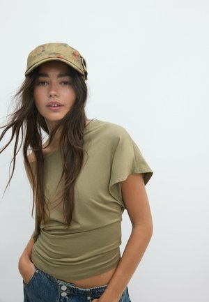Stradivarius, FLORAL CAP - Cap - khaki