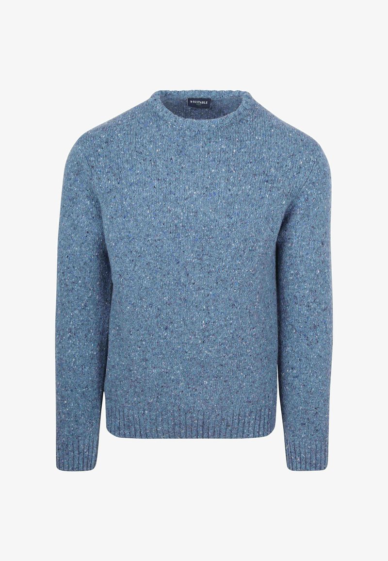 Blauwe gebreide trui met een ronde hals, voorzien van een gespikkelde textuur en geribbelde boorden en zoom. Eenvoudig, comfortabel model.