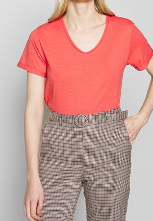 Jednoduché tričko - coral
