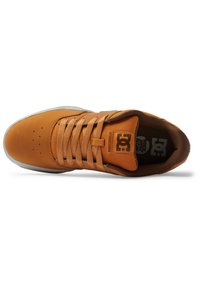 DC Shoes CENTRAL - Tenisky - wd4 wheat dk chocolate