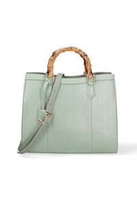 Unselected, water green