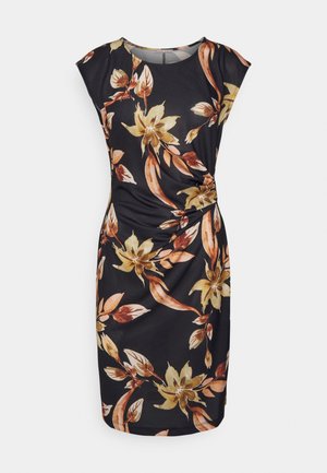 Schwarzes knielanges Kleid mit Kappärmeln, geraffter Taille und großem gelb-braunem Blumenmuster.
