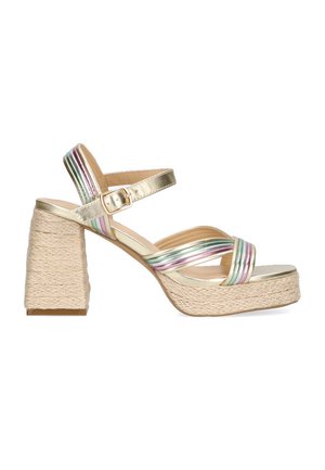 Sandalias de plataforma metálicas doradas con tiras de rayas multicolores, tacón trenzado estilo yute y hebilla ajustable en el tobillo.