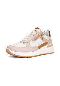 Sneaker beige avec un mélange de matériaux lisses et en daim, design à lacets, fermeture éclair sur le côté, et une semelle intermédiaire blanche avec une semelle marron texturée.