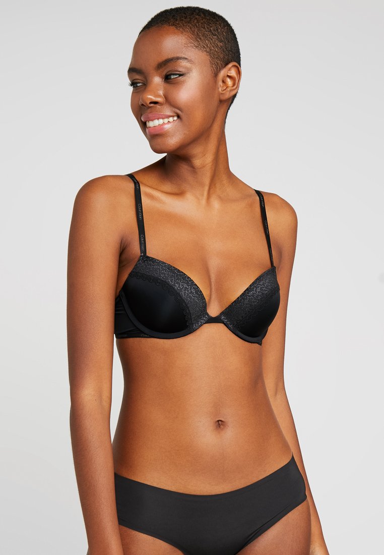 Calvin Klein Women's Flex Push Up Plunge Bra In Black | QF5613