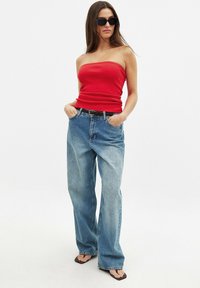 NA-KD TUBE - Top - red