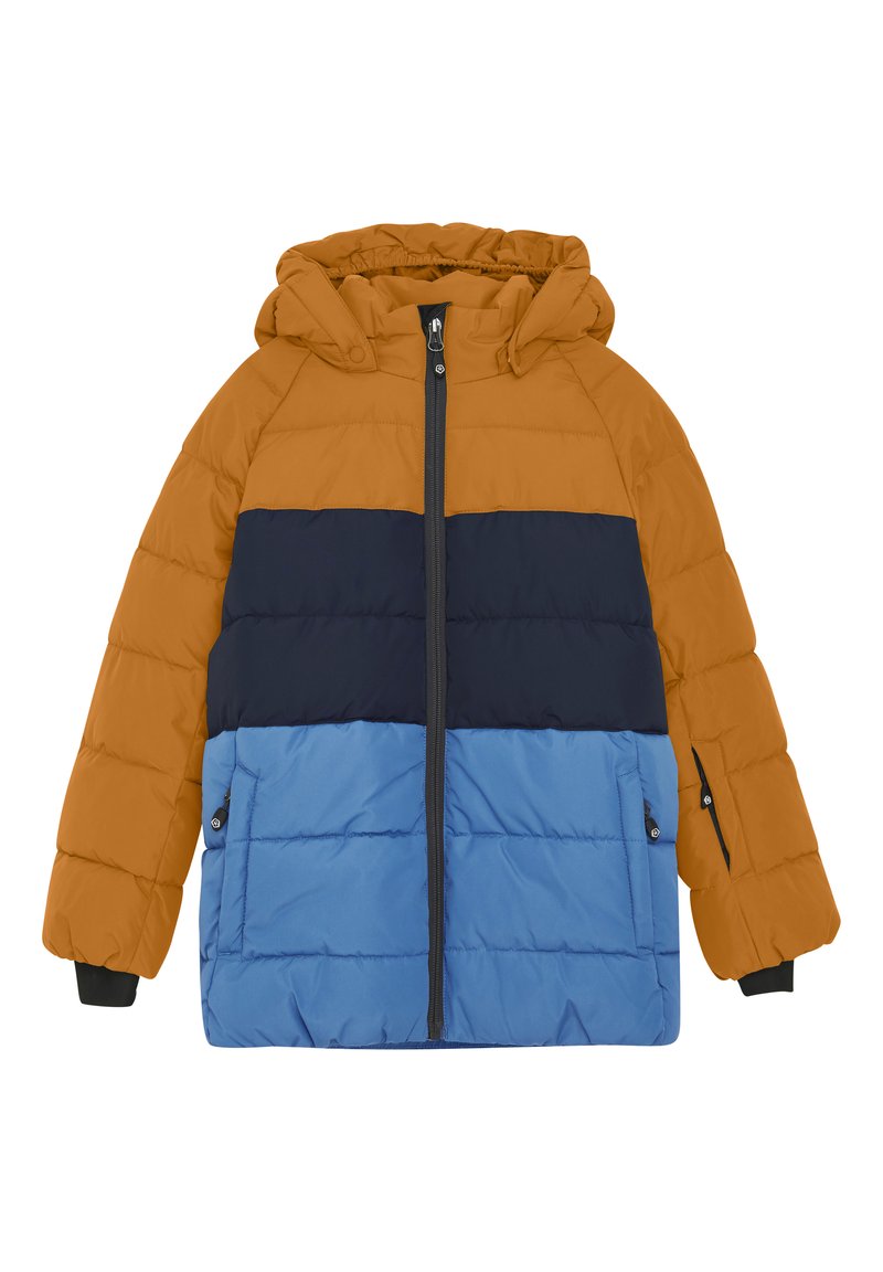 Puffjacka med huva, som har horisontella färgblock i orange, marinblått och ljusblått. Vatterad textur och detalj med framdragkedja.