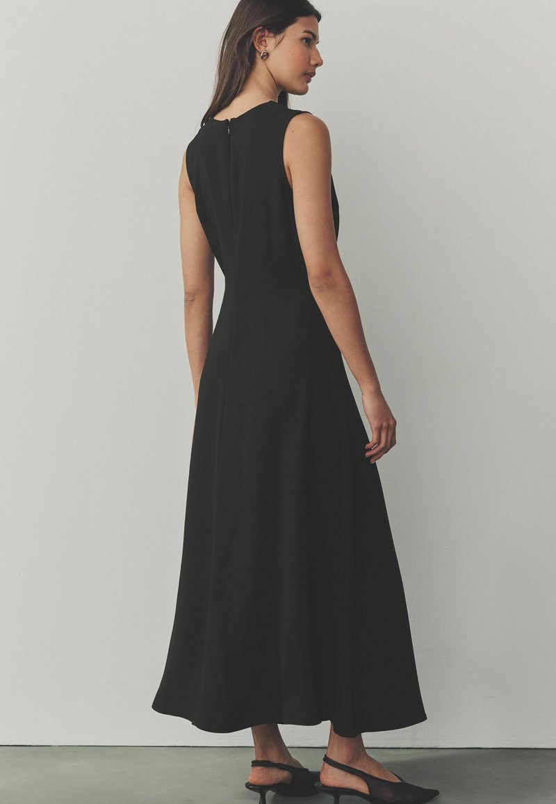 Sleeveless Black Calvin Klein size 18W black A line Dress NWT