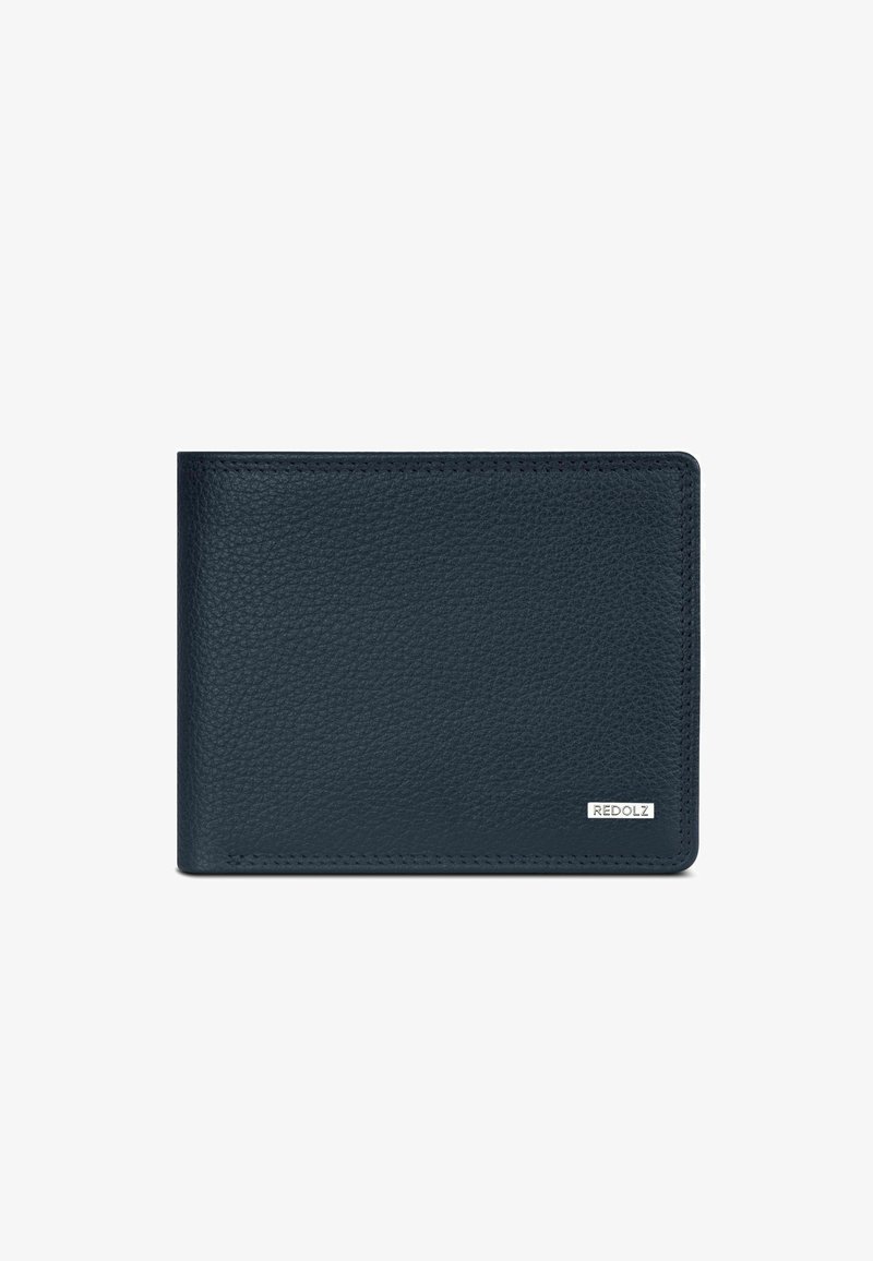 Portafoglio in pelle blu navy con finitura texturizzata, design a doppia piega, cuciture sottili e una placca metallica con logo nell'angolo in basso a destra.