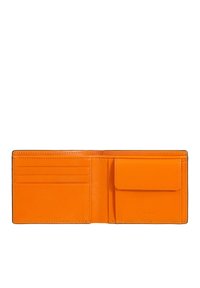 Portafoglio in pelle arancione con molteplici scomparti per carte, una tasca porta monetine con pattina e cuciture visibili. L'interno è completamente arancione.