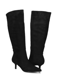 Zwarte kniehoogte laarzen met een spitse neus, gemaakt van zacht materiaal, met een slanke kittenhak en een gladde, onversierde stijl.