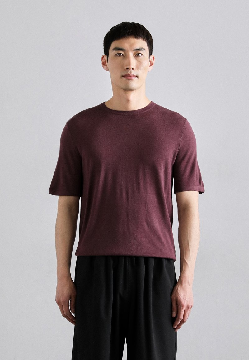 Tiger of Sweden - CONNOR  - T-shirt basique - gamay, Agrandir