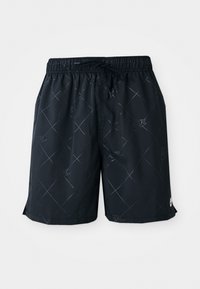 Sorte badeshorts med diamantmønster og Nike-logo, lavet af letvægtsmateriale. Har en elastisk talje med snor.
