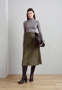 Lindex MARIA - Áčková sukně - dark green