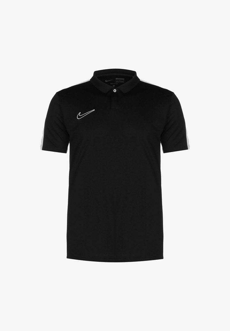 Polo shirt nera in cotone, con colletto, maniche corte e un logo Nike bianco sul lato sinistro del petto e accenti sulle spalle.