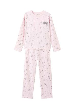 Ensemble de pyjama à manches longues rose avec un motif rayé blanc, présentant des dessins de dessins animés et le texte "SNOOPY". Tissu doux, coupe décontractée et taille élastique.