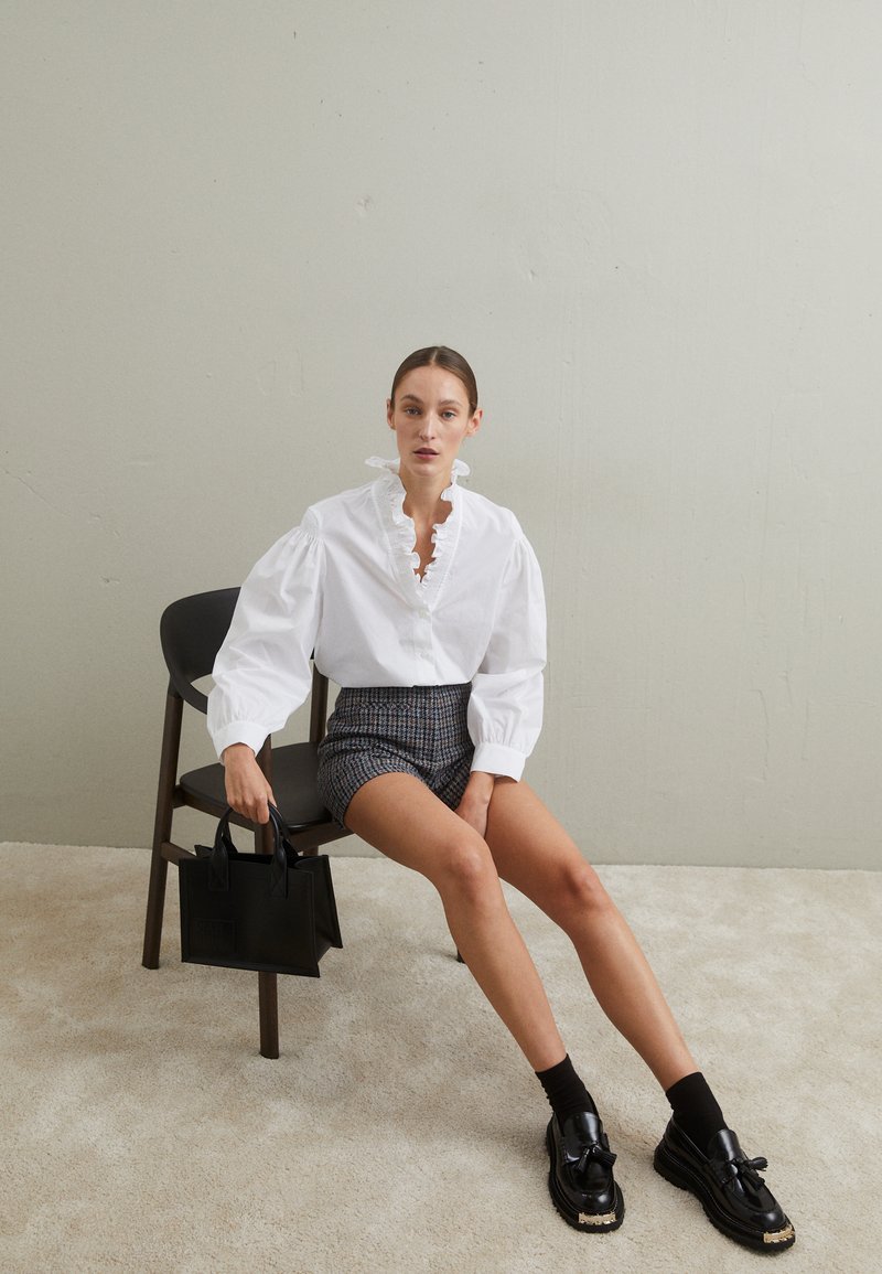 sandro CHEMISE - Blus - blanc