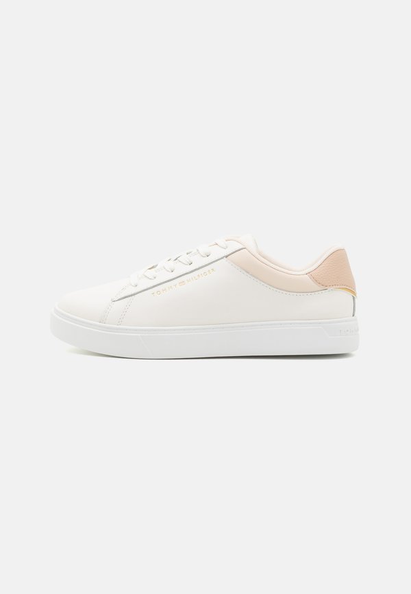 ESSENTIAL COURT - Trainers - sugarcane