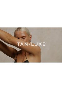 Tan-Luxe THE WATER - Selbstbräuner - light