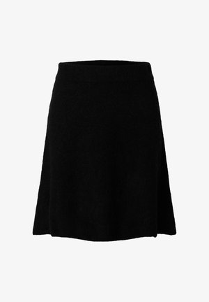 Sort nederdel lavet af blødt stof med en flagrende design, glat talje og uden synlige udsmykninger eller mønstre.