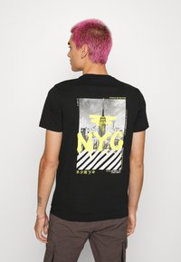 Brave Soul T-shirt estampada - jet black