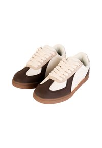 Brązowe i białe sneakersy z gładkiej skórzanej cholewki, okrągłym noskiem, sznurowanym zapięciem, wyściełanym kołnierzem oraz gumową podeszwą.