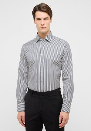 GESTREIFT - Camicia elegante - navy