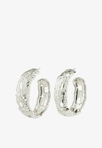 Ei valittu, silver plated