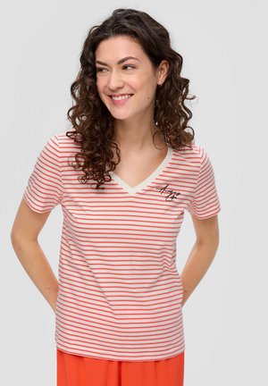 - T-shirt z nadrukiem