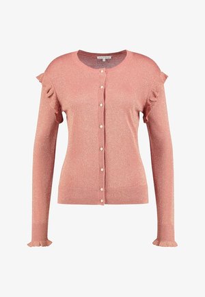 Cardigan rosa realizzato in tessuto di maglia scintillante. Presenta maniche arricciate e chiusura con bottoni perlacei. Design aderente con bordi a coste.