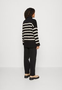 Objester L S Cardigan Black Stripes Sandshell