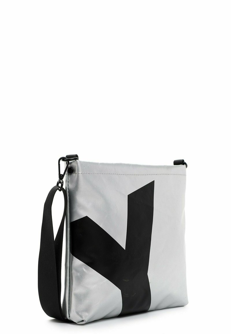 Damen Handtaschen | SURI FREY JESSEY Umhängetasche silver/grau-metallic - BH19074 Damen Handtaschen | SURI FREY JESSEY Umhängetasche silver/grau-metallic - BH19074