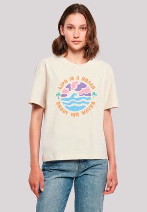 LIFE IS A BEACH ENJOY THE WAVES - Print T-shirt - whitesand