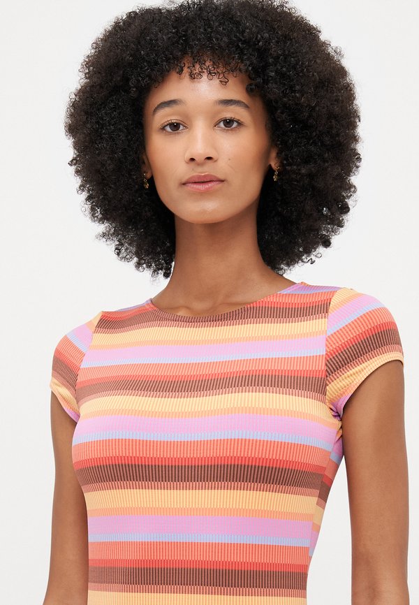 SUNSET STRIPE ONESIE - Swimsuit3