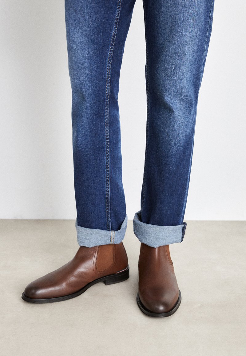 Brown Tommy Hilfiger Stiefel Cognac Stiefel Cognac Braune Lange