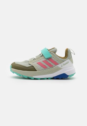 TERREX TRAILMAKER - Zapatillas de senderismo - halo green/hazy rose/acid mint