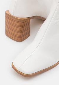 RAID BLICK - Botas - white