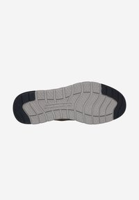 Skechers sko bund, der har en tekstureret grå gummisål med en mørk marineblå accent. Bemærkelsesværdigt dækmønster for greb og holdbarhed.