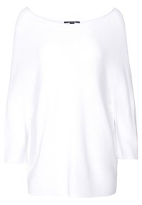 Pull blanc ample à col bateau avec manches trois-quarts et ourlet côtelé, étiquette "comma" au niveau de l'encolure.