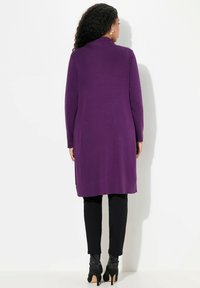 Ulla Popken LONG OPEN FRONT SWEATER - Neuletakki - classic blackberry