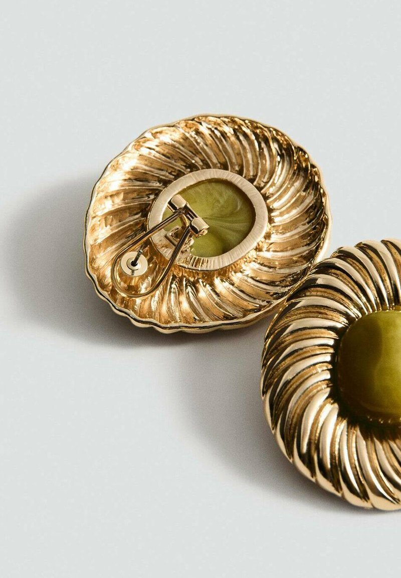 Boucles D'oreilles Pendantes Faites Main – Bois, Anneau Fleurs Et Perle Verte, Métal Doré