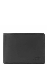 Billetera de cuero negro con un diseño minimalista, que presenta una textura suave, bordes cosidos y un logo en relieve en la esquina inferior derecha.