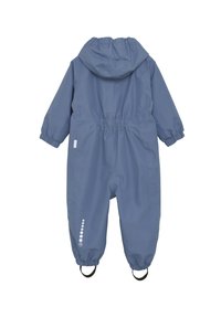 En blå vattentät överdragsbyxa med huva, elastiska muddar och fotremmar; har en draperad midja och en liten logotyp på sidan.