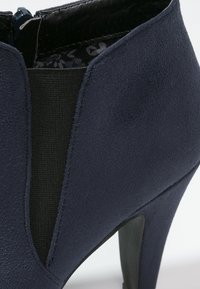 Anna Field Stivaletti con tacco - dark blue