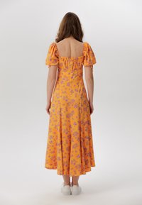 Laurella MARIBEL - Vestido largo - orange